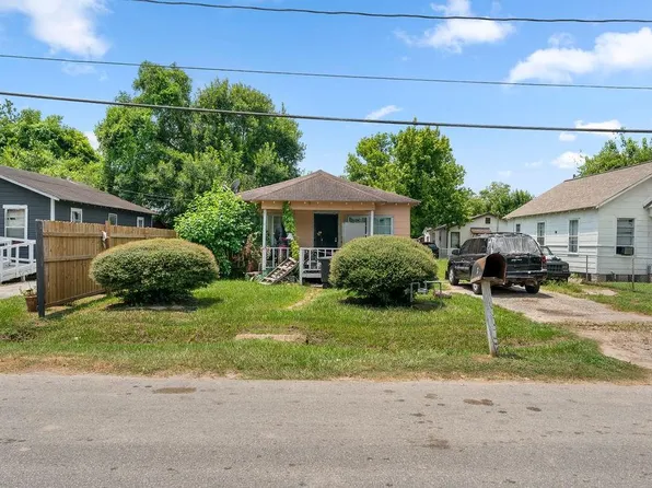 7325 Phillips St, Houston, TX 77088