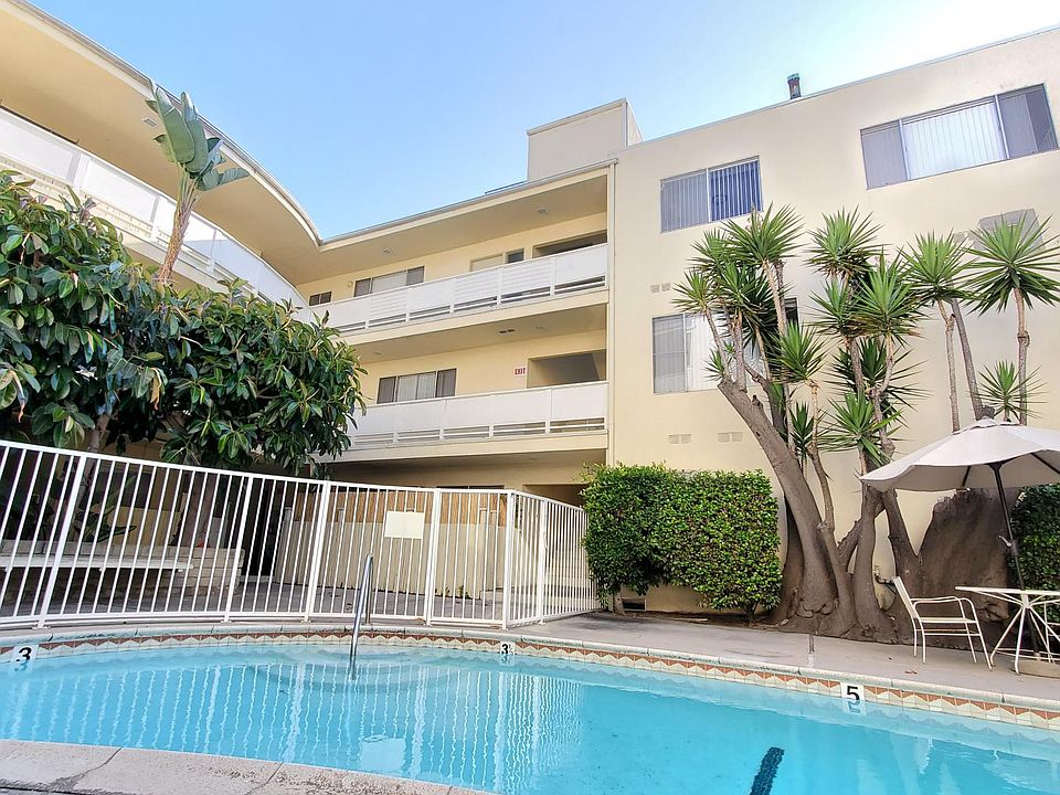 1st image of 1902 Glendon Ave #104