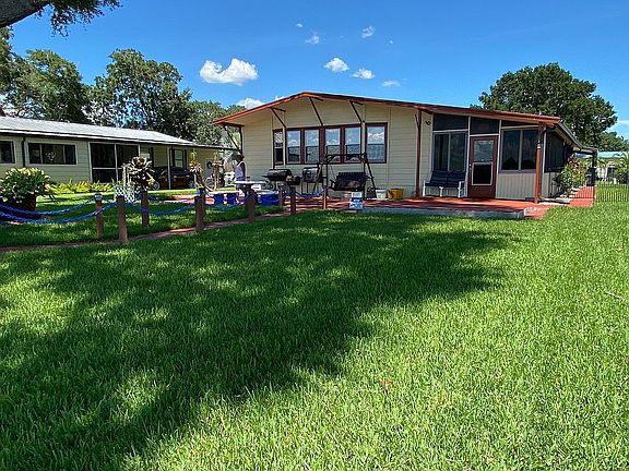 4th image of 2054 Thelma Dr