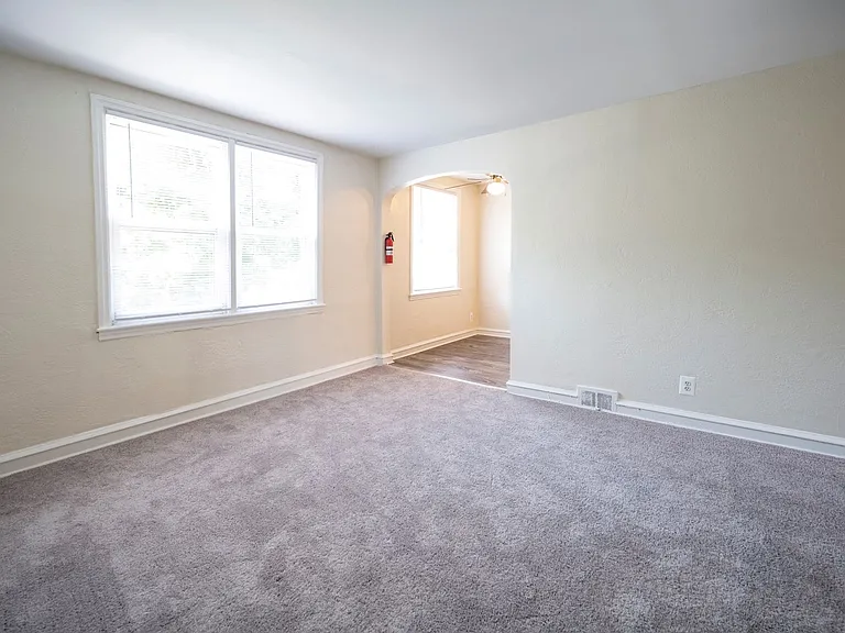 3901 Roosevelt Blvd — Photo 28