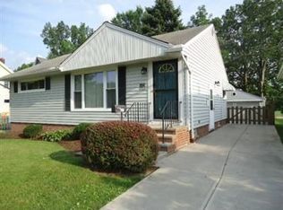 2717 Oak Park Ave, Cleveland, OH 44109