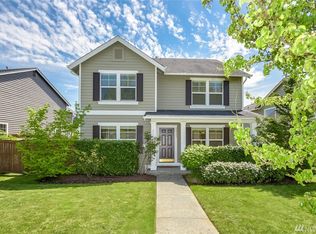 22731 NE Fern Reach Cir, Redmond, WA 98053