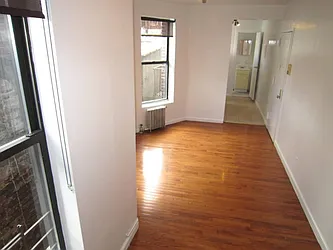 Rented by Concept Real Estate Group