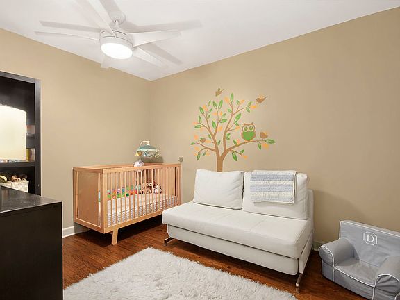 5th image of 44 E 12th St APT 6E