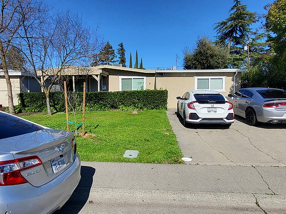 3rd image of 1747 Pomona Dr
