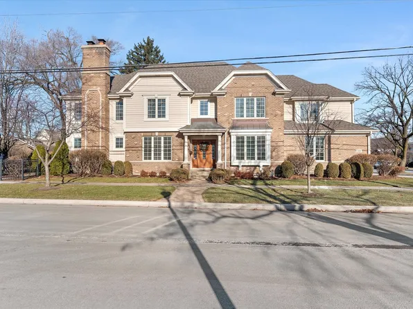 445 E Crescent Ave, Elmhurst, IL 60126