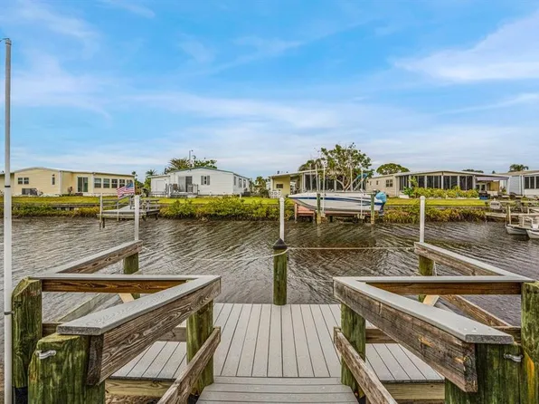 716 Blackburn Blvd, North Port, FL 34287