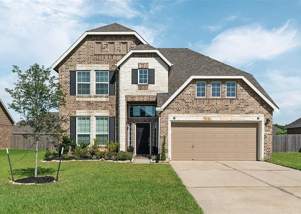 1st image of 4123 Longwood Dr