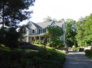 5 Two Rivers Ln, New Milford, CT 06776