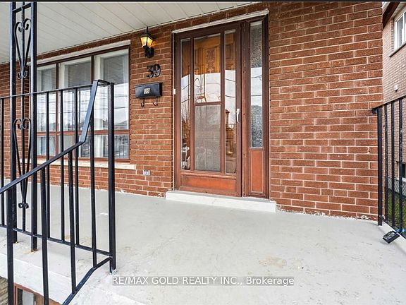 3rd image of 39 Magnolia Ave