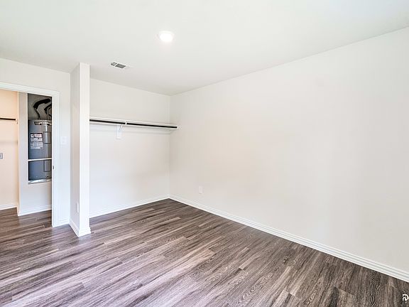 5th image of 827 Escalon Ave Unit B-102