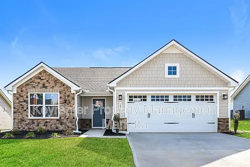 185 Oakleigh Dr Photo 1