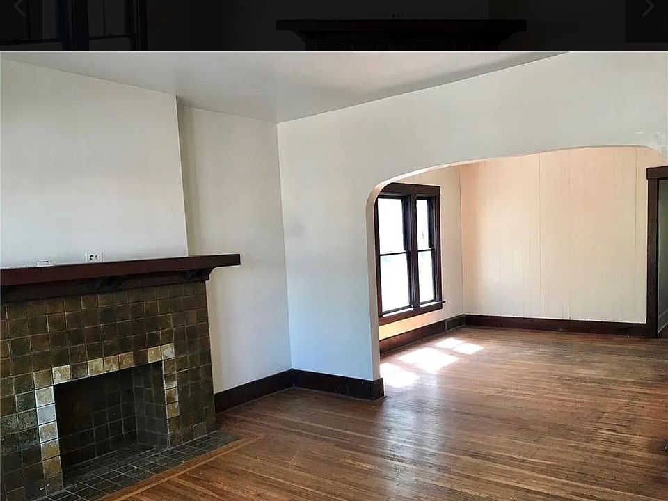 2nd image of 723 Woodlawn Ave