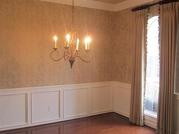 5th image of 5015 Oakmont Dr
