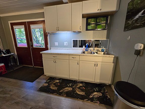 5th image of 55 Mountain Dr