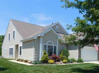 54 Cypress Point Ln, Jackson, NJ 08527