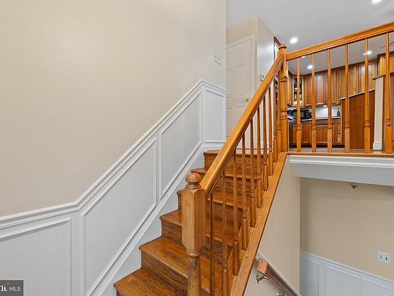 2nd image of 2650 Falmouth Ct