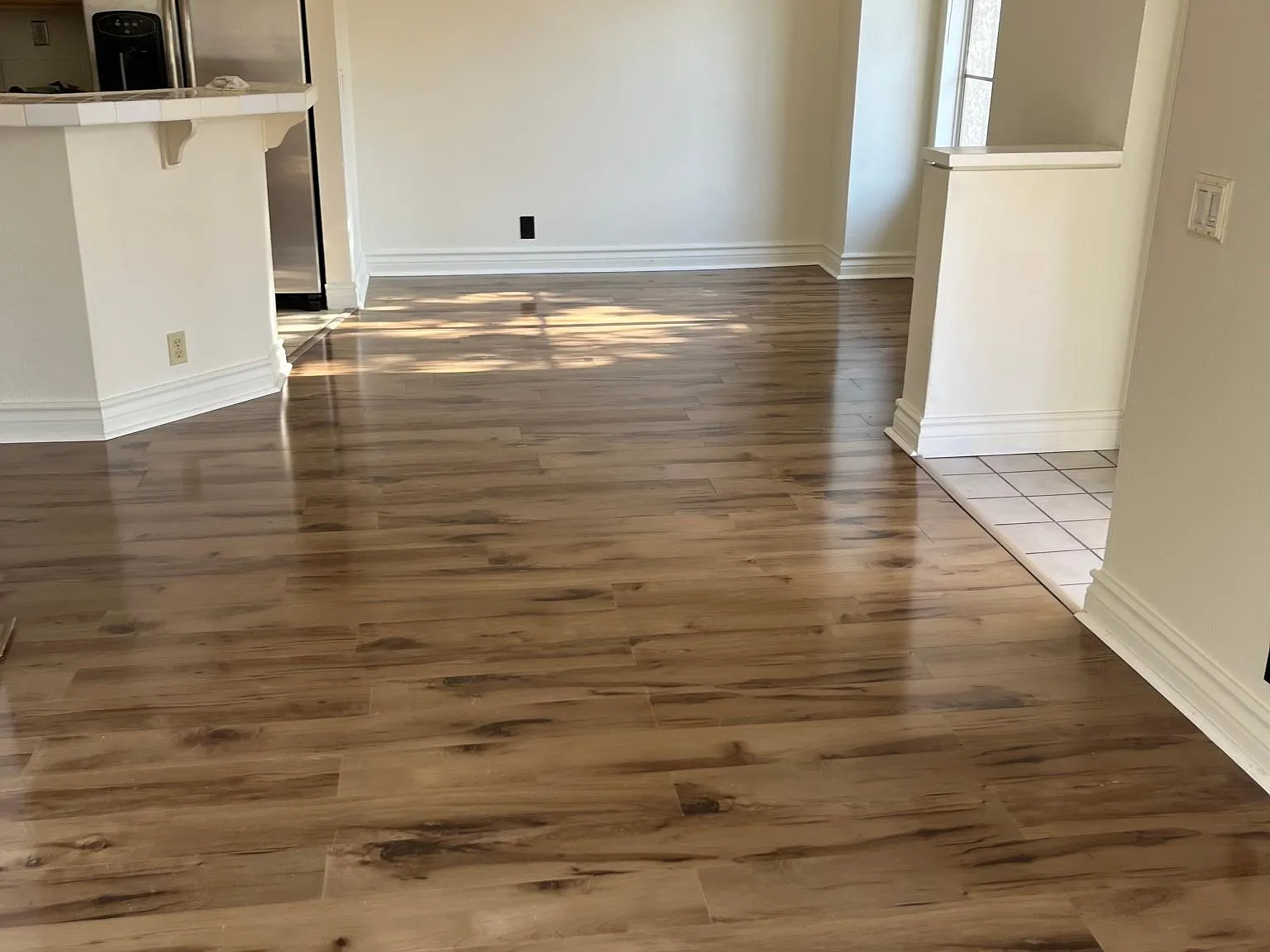 2 bed, 988 sqft, $3,100 — Photo 3