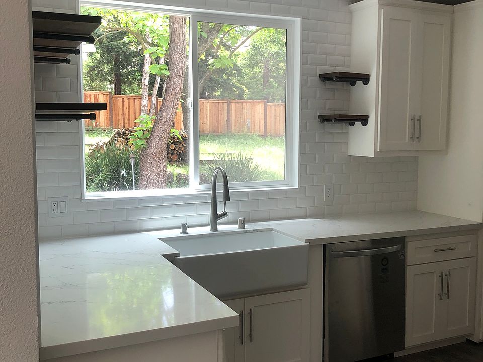 2nd image of 2027 Danville Blvd