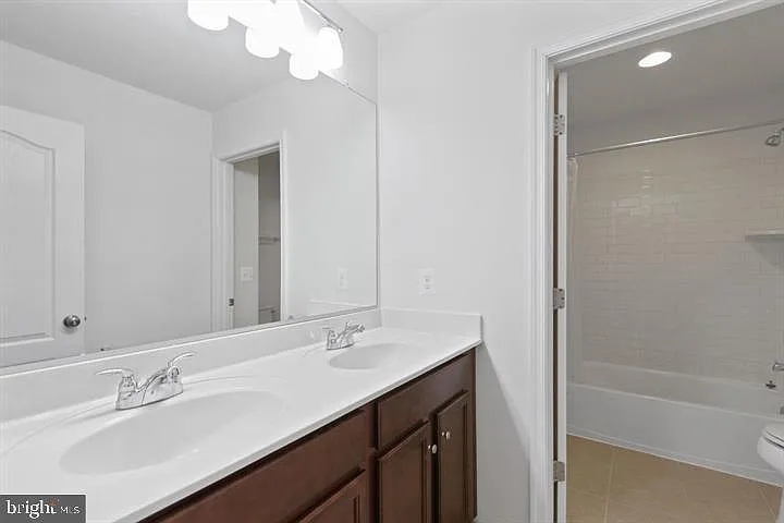 23595 Kingsdale Ter — Photo 30