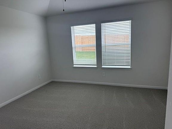 3rd image of 112 Hayburner Rd