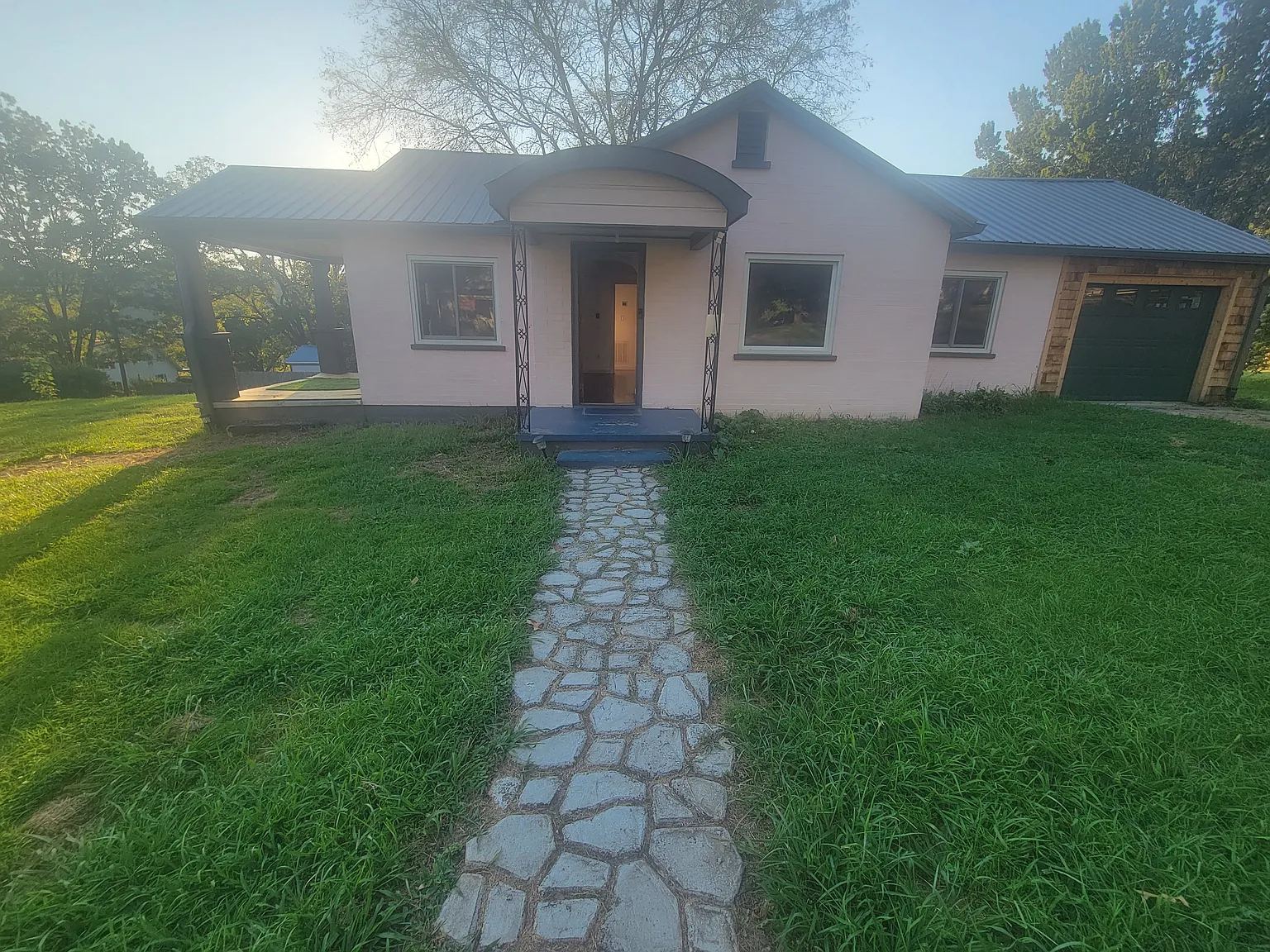 2 bed, $1,500 — Photo 2
