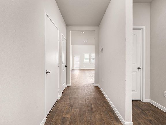 5th image of 179 Jayden Dr