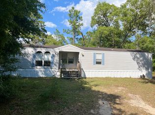 318 Orange Trl, Interlachen, FL 32148