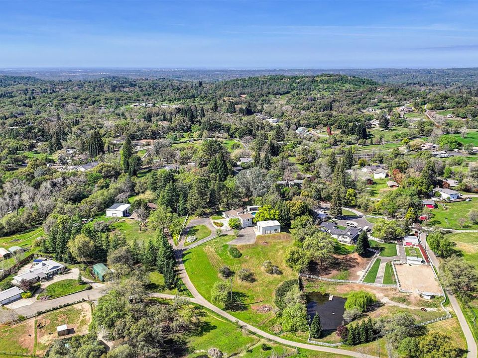 1st image of 2540 Long Valley Dr