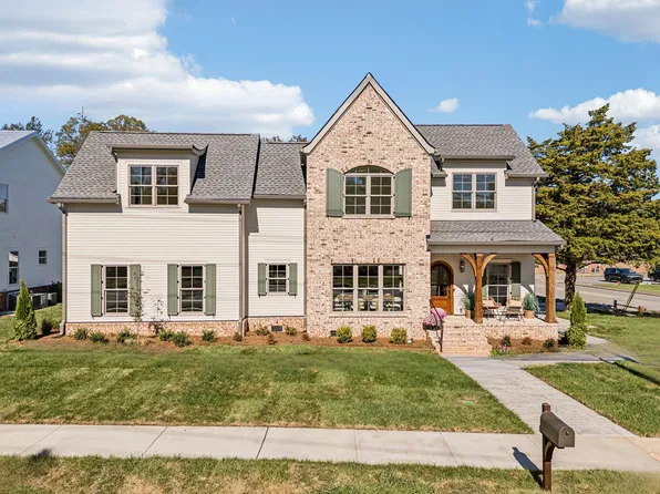 304 Bridge Ave, Murfreesboro, TN 37129