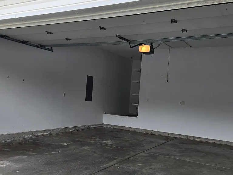 2042 E Charles St — Photo 18