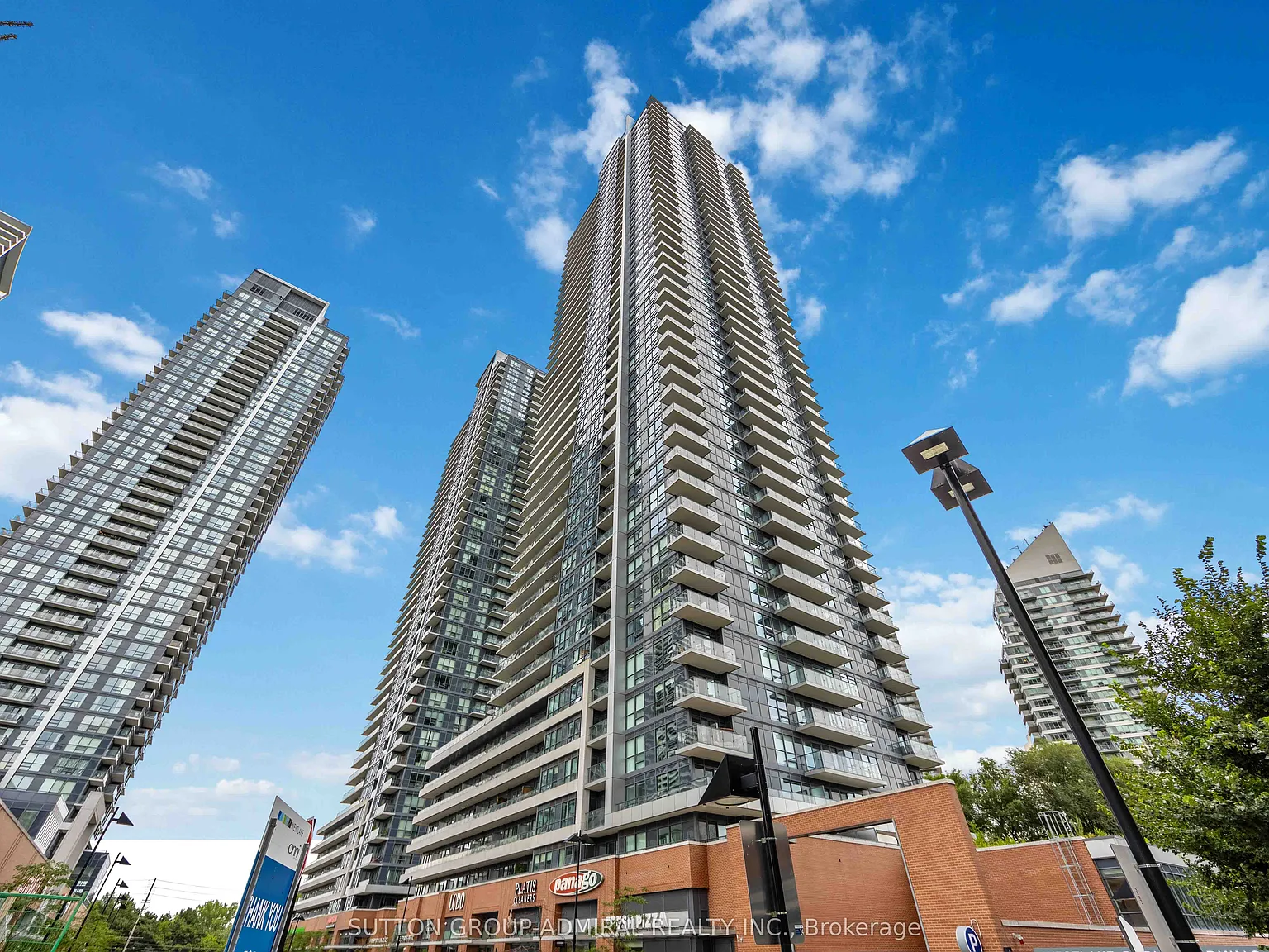 2 bed, $2,599 — Photo 2