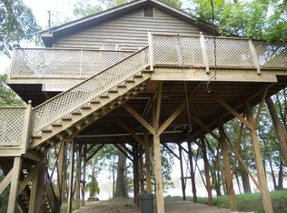 1692 Pecan Grove Rd, Woodville, MS 39669