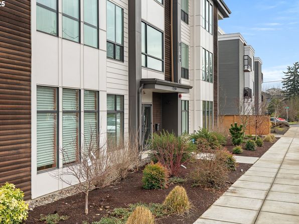 425 NE Bryant St #103, Portland, OR 97211