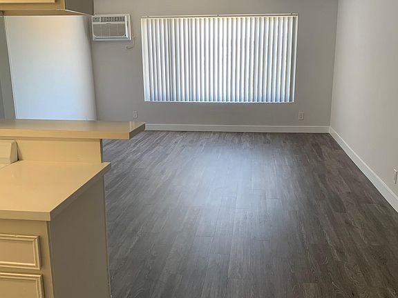 2nd image of 3189 Cheviot Vista Pl #205