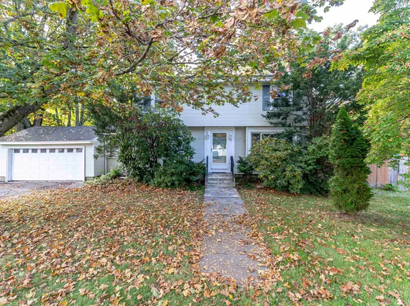 15 Linwood Avenue, Salem, NH 03079