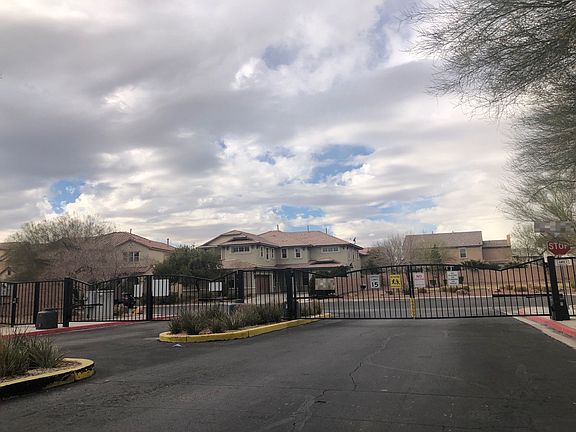 5th image of 5625 Clarendon Ln