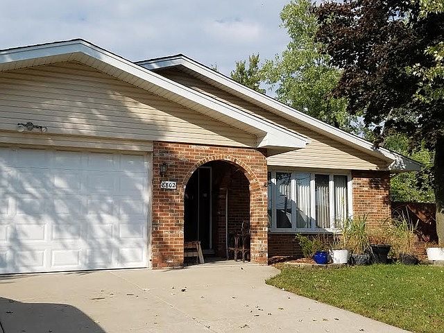 1st image of 8802 W 102nd Pl