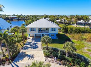 697 Spartina Ct, Sanibel, FL 33957