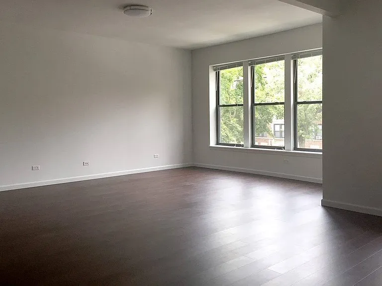 5524-5526 S. Everett Avenue — Photo 8