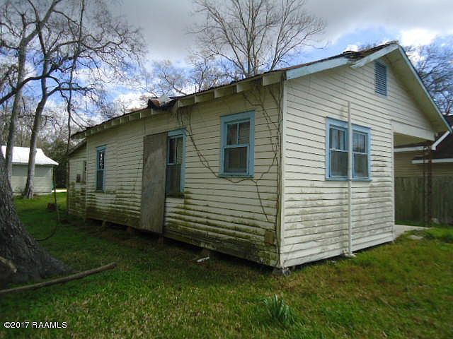 2nd image of 322 N Avenue A