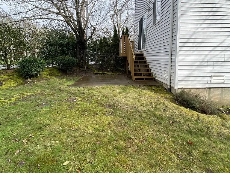 609 SE Paropa Pl — Photo 5