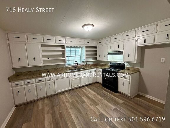 5th image of 718 Healy St