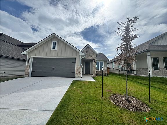 2nd image of 417 Presley Dr