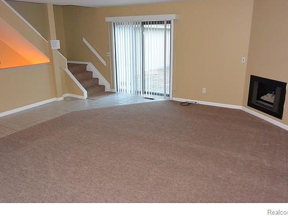 5th image of 2967 Moon Lake Dr #116