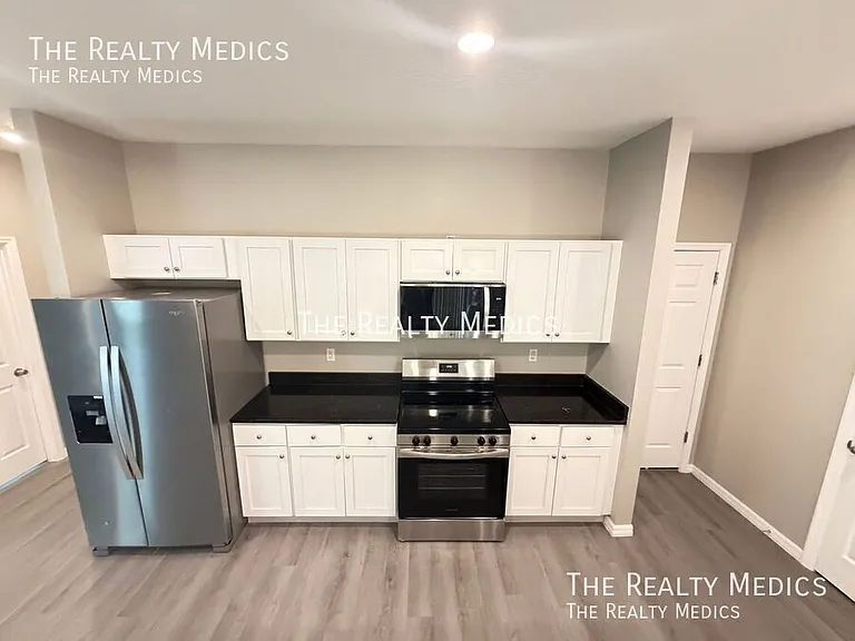 1611 Fannin Ave NW — Photo 9