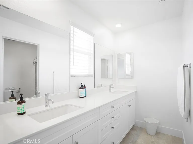 10294 Artesia Blvd — Photo 8