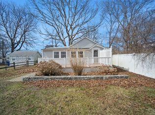 5 Hartford Ave, Old Lyme, CT 06371