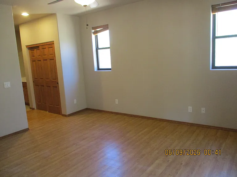 1561 N Mustang Run — Photo 6