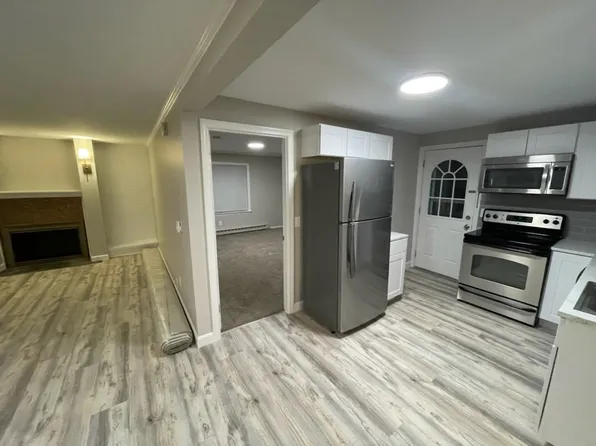 459 Front St, Manchester, NH 03102